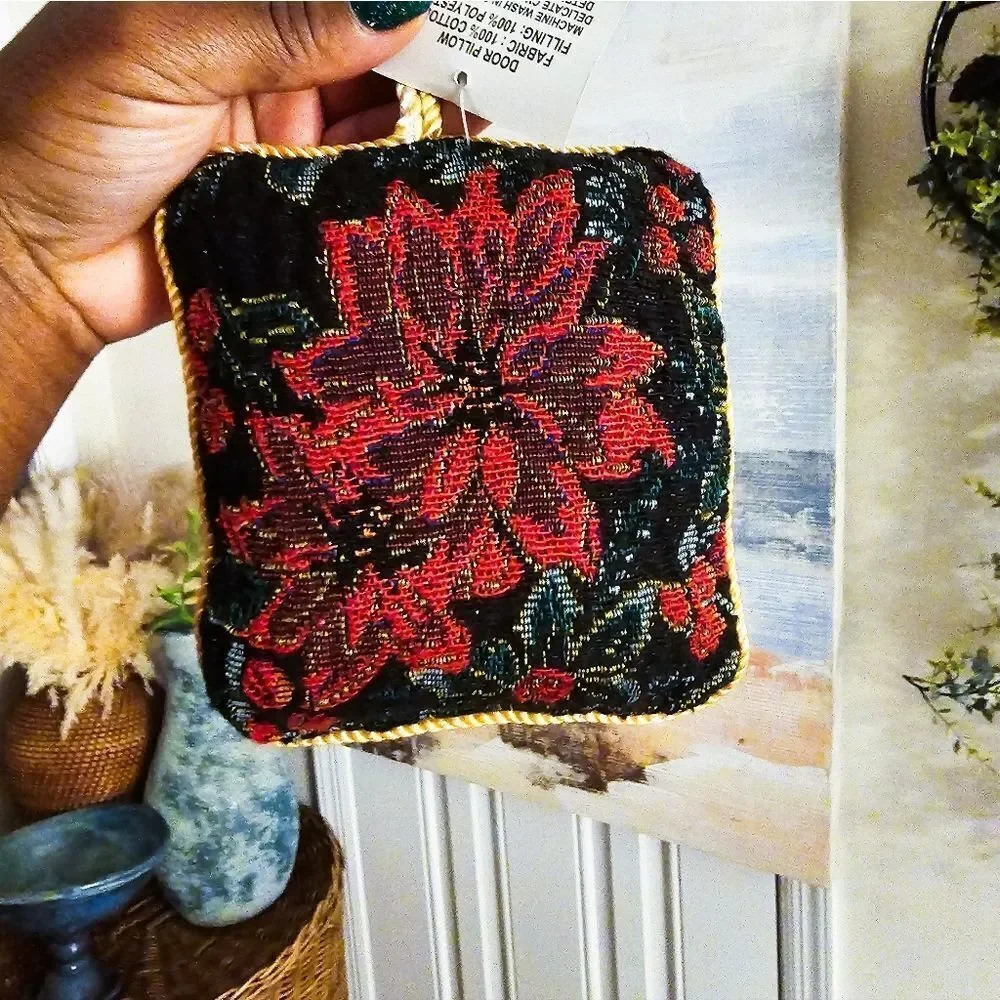New Y2K Nicole Crafts Poinsettia Christmas Tapestry Mini Door Pillow.